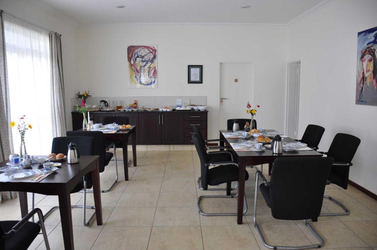 Amohela Guesthouse Midrand Bagian luar foto