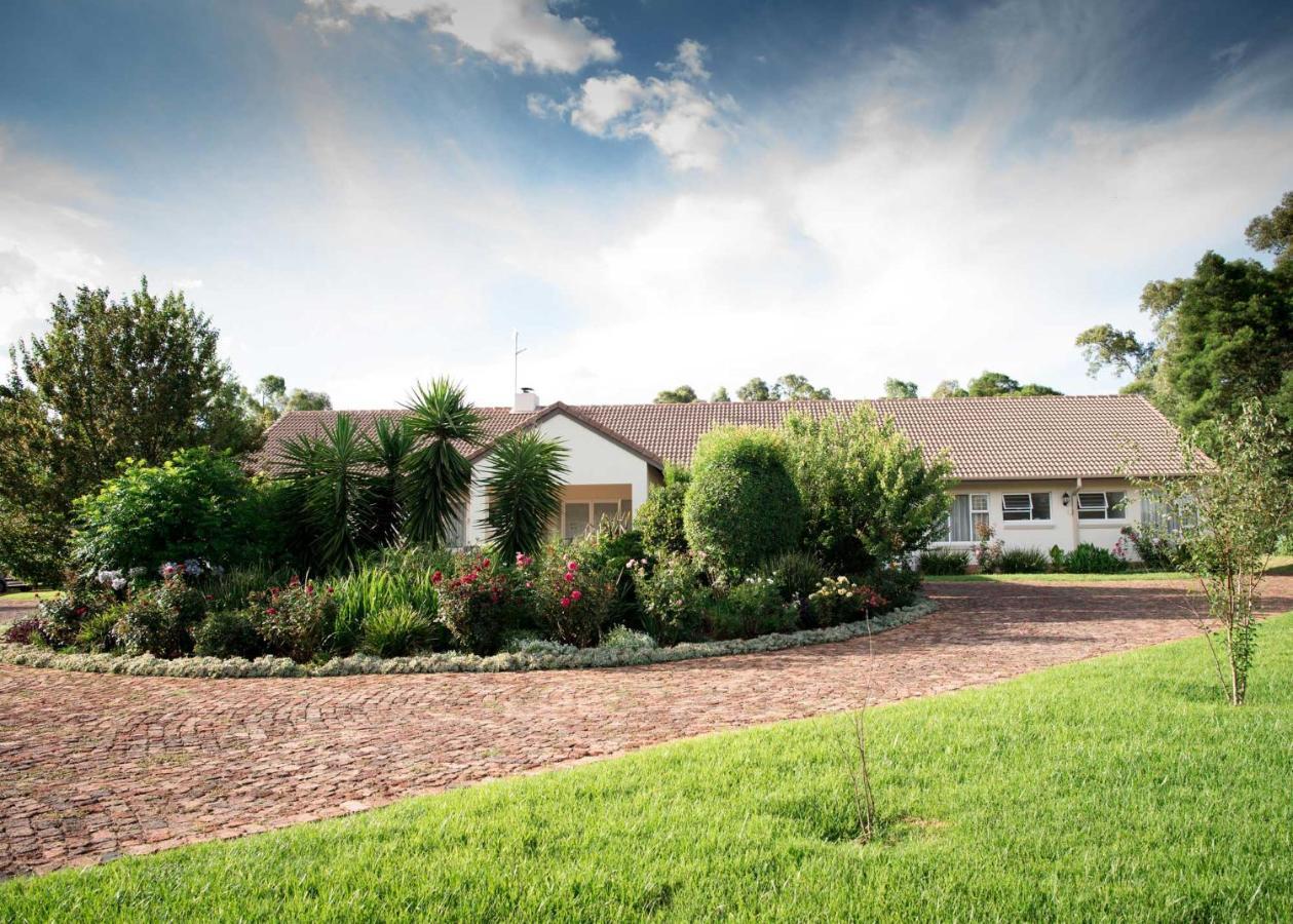 Amohela Guesthouse Midrand Bagian luar foto