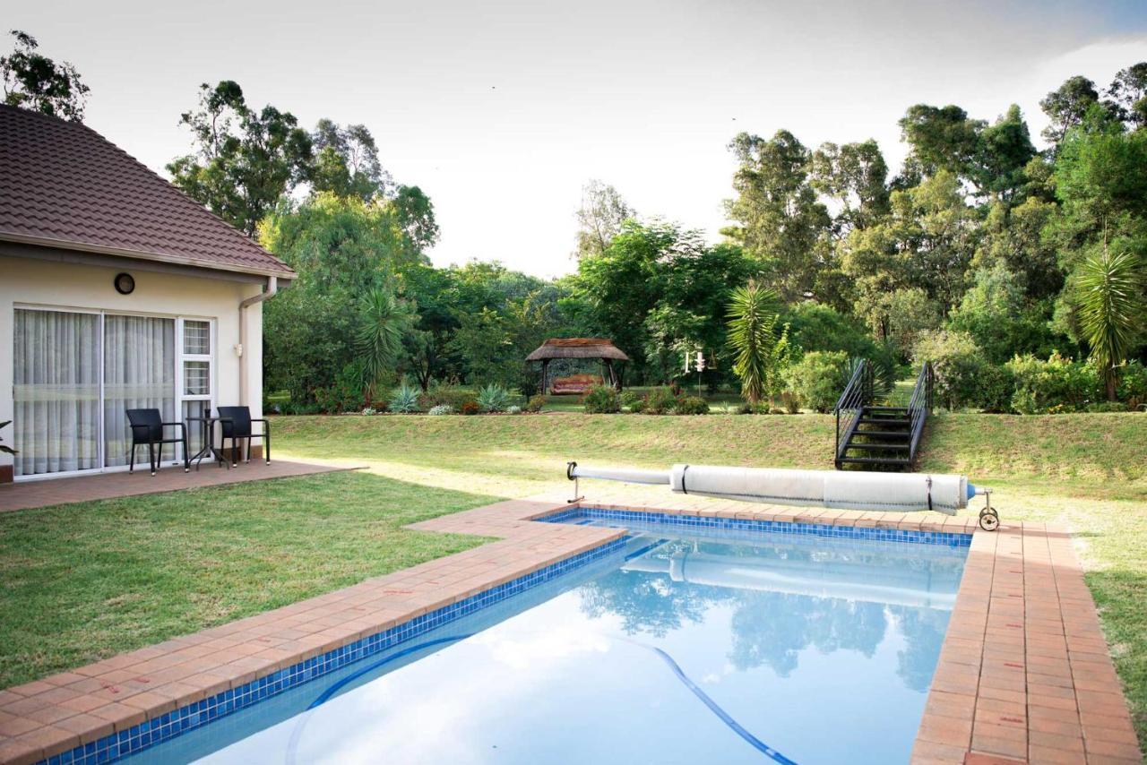 Amohela Guesthouse Midrand Bagian luar foto